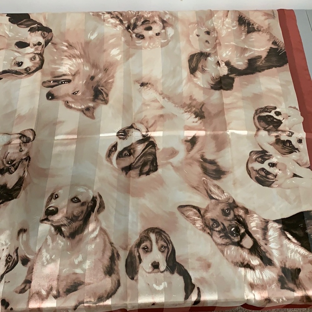 Beautiful scarf with Puppies - feels like silk!